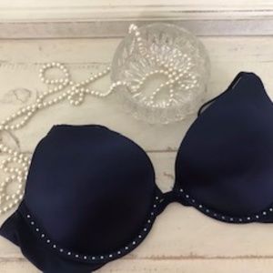 Victoria's Secret Very Sexy Push Up Bra 36B